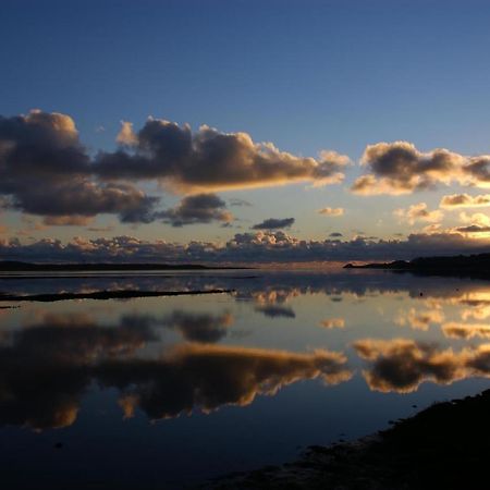 Llanw Malltraeth - Malltraeth Tides Llangadwaladr  Exterior foto